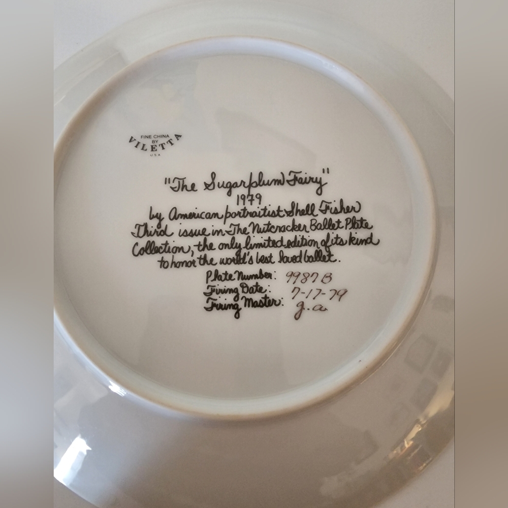 Collectors Plate - Picture 4 of 4